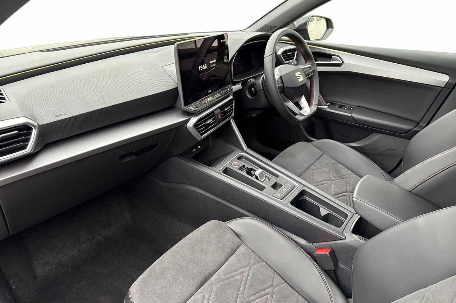 SEAT Leon 1.5 eTSI MHEV FR Black Edition Hatchback 5dr Petrol Hybrid DSG Euro 6 (s/s) (150