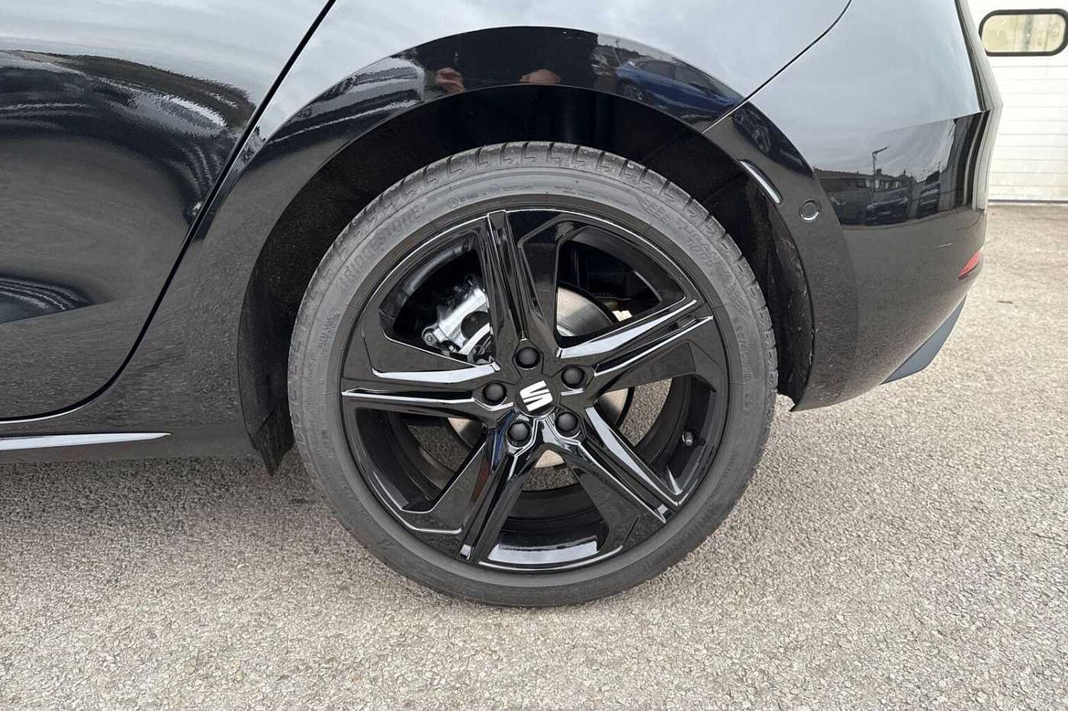 SEAT Leon 1.5 eTSI MHEV FR Black Edition Hatchback 5dr Petrol Hybrid DSG Euro 6 (s/s) (150