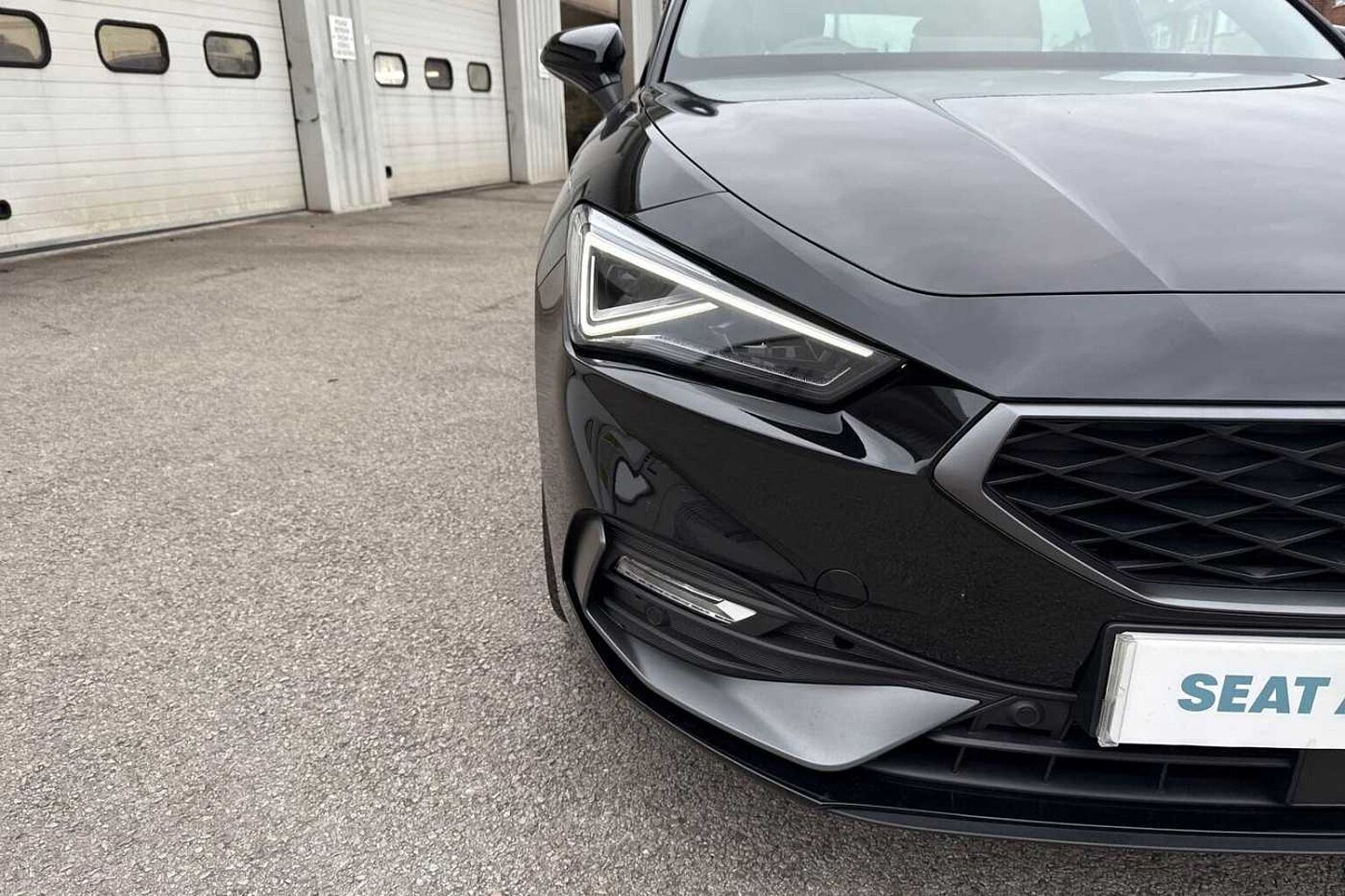 SEAT Leon 1.5 eTSI MHEV FR Black Edition Hatchback 5dr Petrol Hybrid DSG Euro 6 (s/s) (150