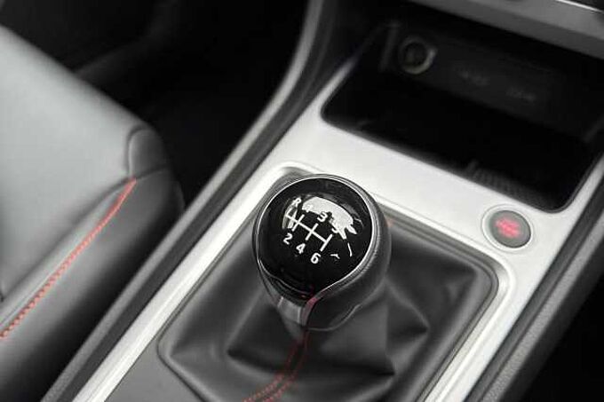 SEAT Ateca 1.5 TSI EVO FR Black Edition SUV 5dr Petrol Manual Euro 6 (s/s) (150 ps)